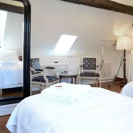 Artagnan Bed & Breakfast