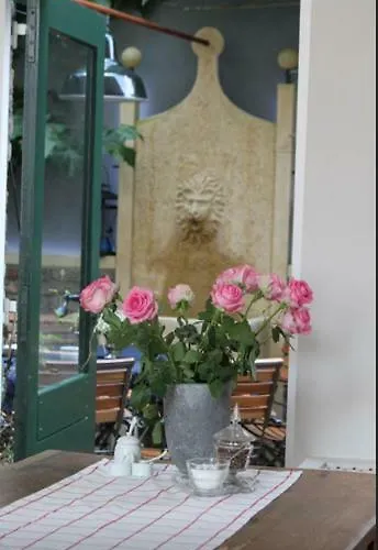 Guest house Artagnan 4*