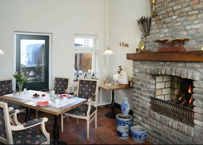 Artagnan Гостевой дом Маастрихт